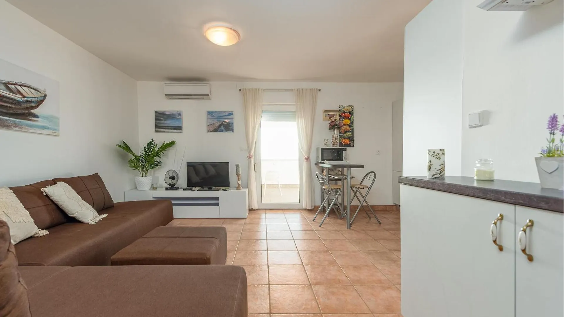 2 Bedroom Amazing Apartment In Smokvica Smokvica
